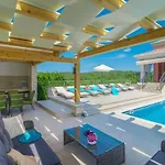 Maklavun By Kompas Villa